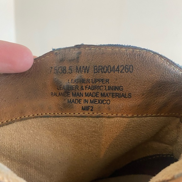 Born Alondra booties boots women's size 7.5 gray leather / suede heeled western - Picture 8 of 9